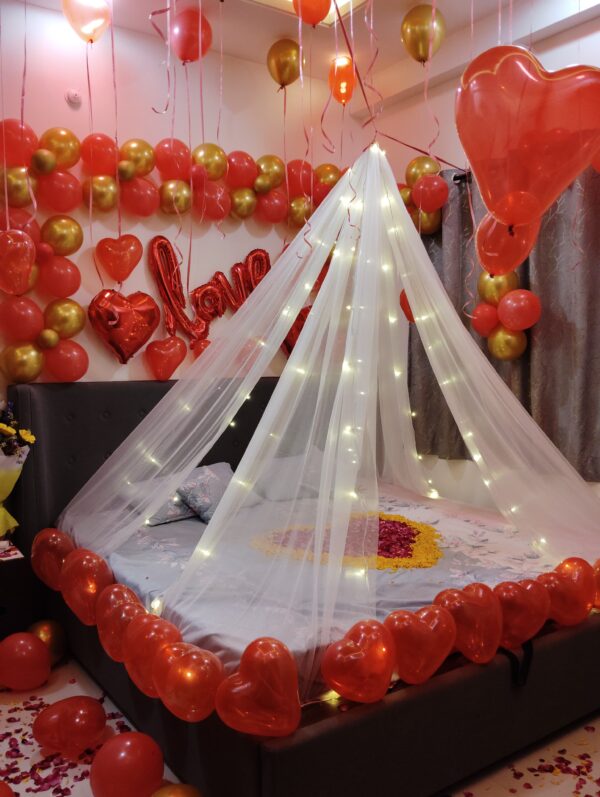 Romantic Canopy Surprise – Love in the Air